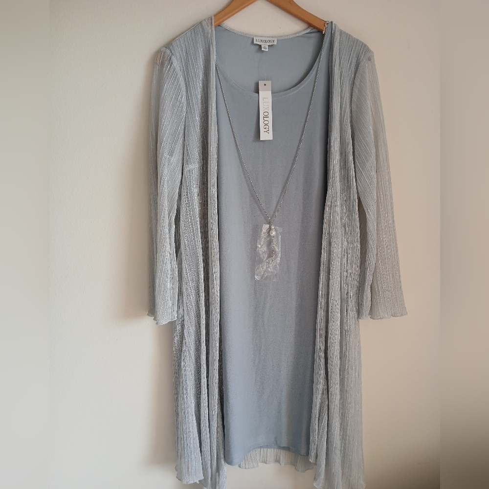 NWT Luxology Dress Size XL w Detachable Necklace